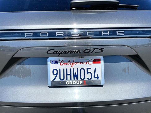 Used 2022 Porsche Cayenne GTS AWD/4WD image 9
