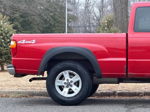 Used 2004 MAZDA B-Series Pickup 4x4 Cab Plus B4000 w/ Convenience Pkg image 15