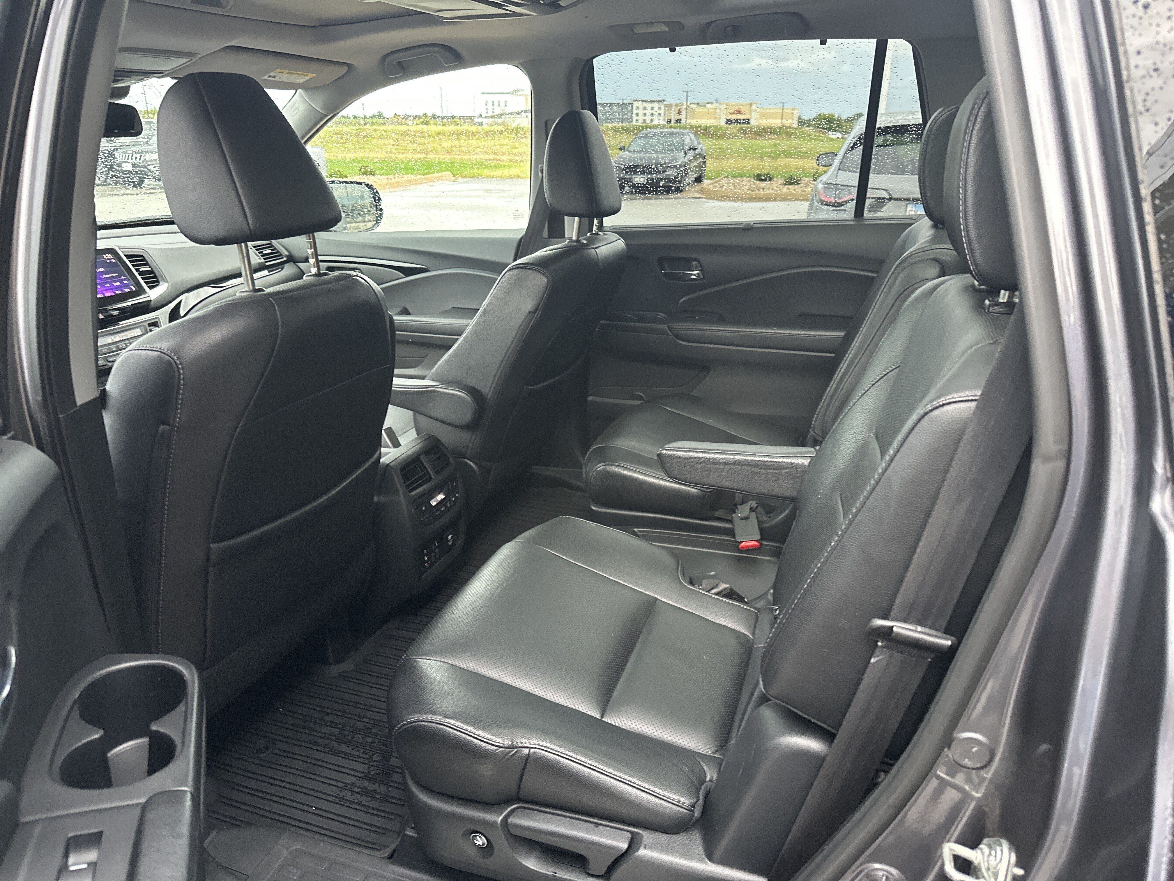 Used 2017 Honda Pilot Elite image 27