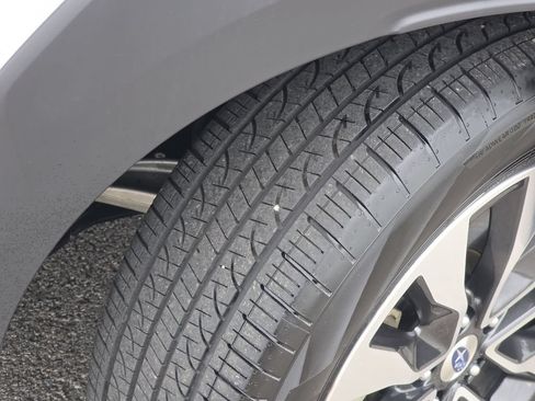 Used 2025 Subaru Outback Limited AWD/4WD image 29