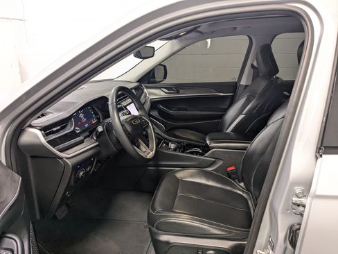 Certified 2023 Jeep Grand Cherokee 4WD 4xe image 22