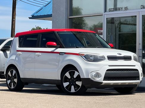 Used 2017 Kia Soul + w/ Designer's Package FWD image 2