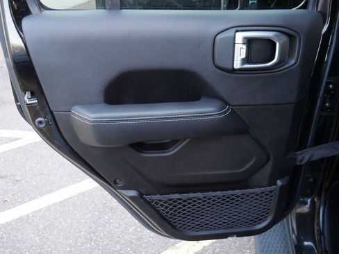 Used 2023 Jeep Wrangler Unlimited Sahara w/ Cold Weather Group image 30