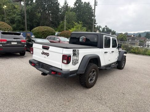 Used 2023 Jeep Gladiator Rubicon w/ Cold Weather Group AWD/4WD image 8