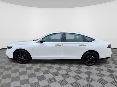 Used 2025 Honda Accord SE image 5