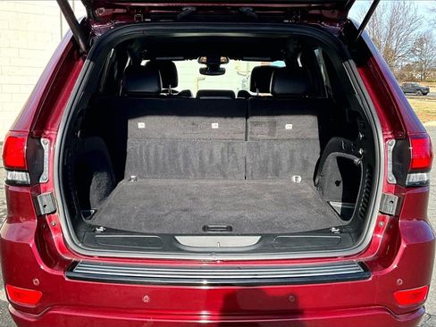 Certified 2018 Jeep Grand Cherokee Altitude image 24