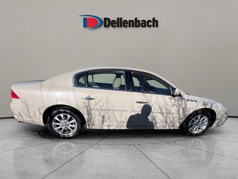 Used 2011 Buick Lucerne CXL image 7