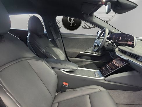 Used 2024 Lucid Air Pure image 15