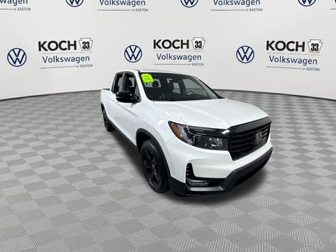 Used 2023 Honda Ridgeline Black Edition image 2