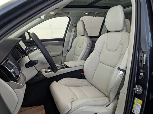 New 2026 Volvo XC90 B6 Ultra w/ Protection Package AWD/4WD image 5