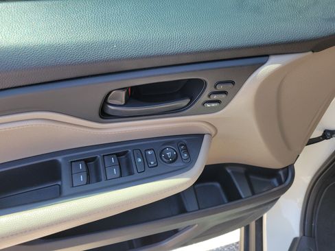 Used 2019 Honda Odyssey EX-L image 16