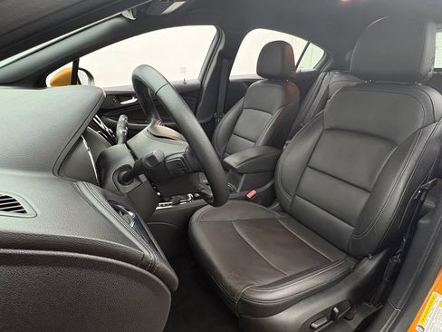 Used 2017 Chevrolet Cruze Premier w/ RS Package FWD image 18