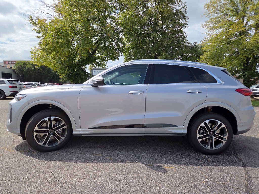 New 2026 Audi Q5 Premium Plus AWD/4WD image 22