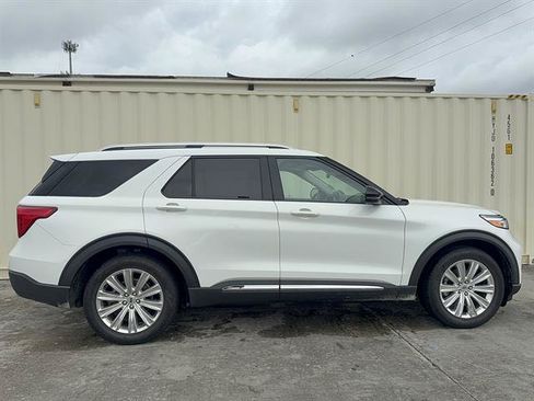 Used 2023 Ford Explorer Limited w/ Limited Technology Package RWD image 2