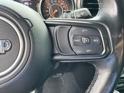 Used 2022 Jeep Wrangler Unlimited Sport AWD/4WD image 37