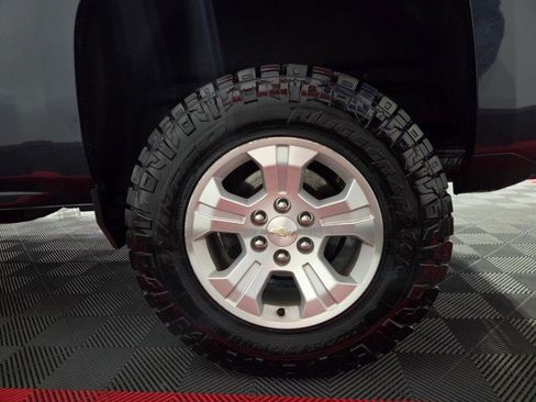 Used 2019 Chevrolet Silverado 1500 LT w/ All Star Edition image 89