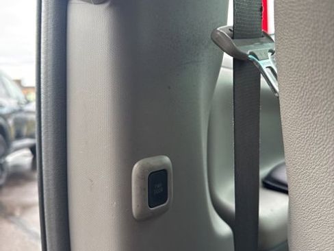 Used 2017 Toyota Sienna XLE w/ XLE Navigation Package image 14