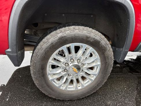 Used 2023 Chevrolet Silverado 2500 High Country w/ Z71 Off-Road Package image 24