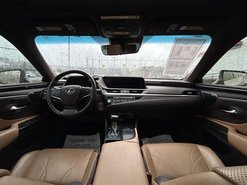 Used 2021 Lexus ES 300h w/ Accessory Package 2 image 17