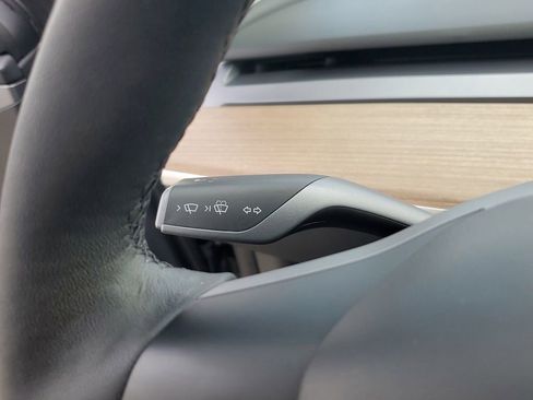 Used 2023 Tesla Model 3 Standard Range image 26