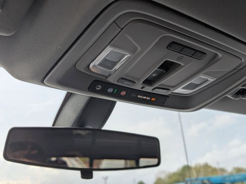 Used 2019 Chevrolet Silverado 1500 RST image 29