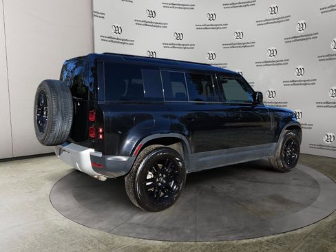 Used 2025 Land Rover Defender 110 S image 5