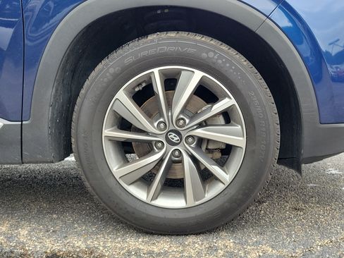 Used 2019 Hyundai Santa Fe SEL FWD image 5