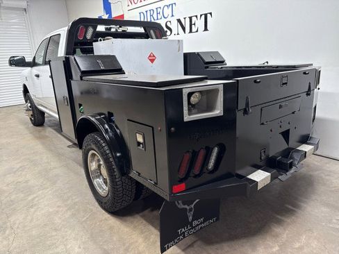 Used 2022 RAM 3500 Big Horn w/ Level A Equipment Group image 9