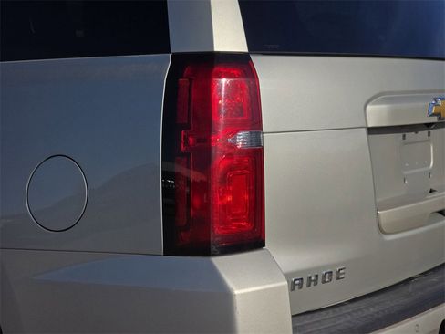 Used 2015 Chevrolet Tahoe LT image 33