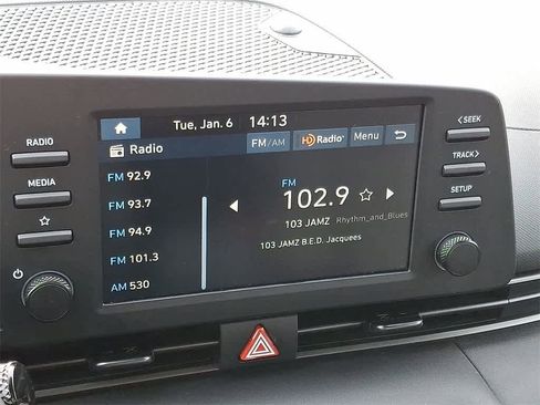 Certified 2025 Hyundai Elantra Sport image 16