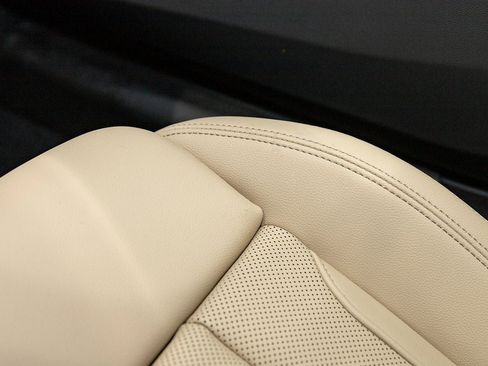 Used 2026 BMW 330i xDrive Sedan w/ Premium Package image 22