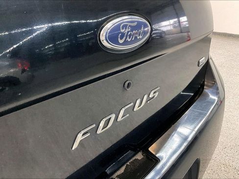 Used 2008 Ford Focus SE FWD image 25