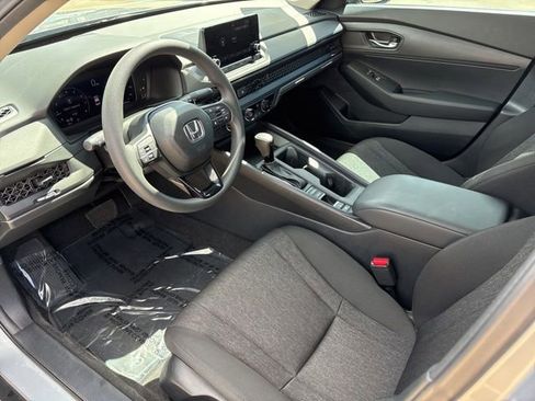 Used 2023 Honda Accord LX image 11