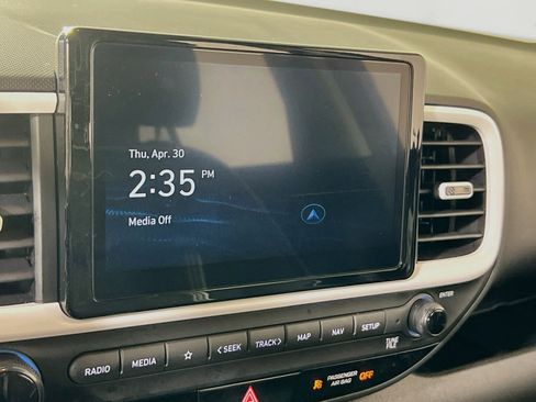 Used 2023 Hyundai Venue Limited w/ Cargo Package FWD image 15