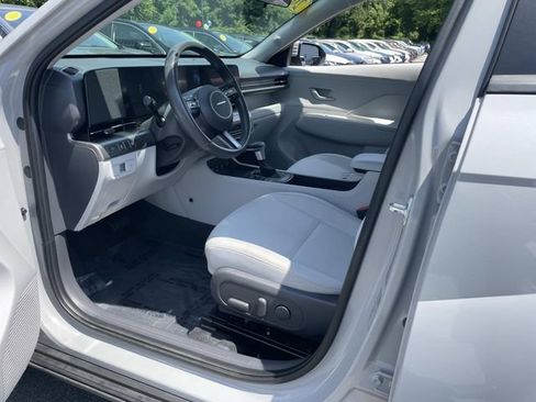 Used 2025 Hyundai Kona SEL AWD/4WD image 18