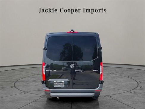New 2024 Mercedes-Benz Sprinter 2500 image 3