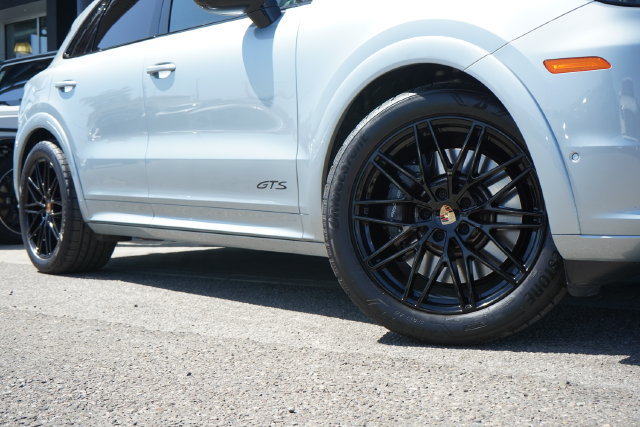 Used 2026 Porsche Cayenne GTS AWD/4WD image 10