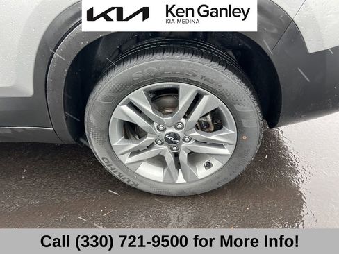 Certified 2023 Kia Seltos LX image 24