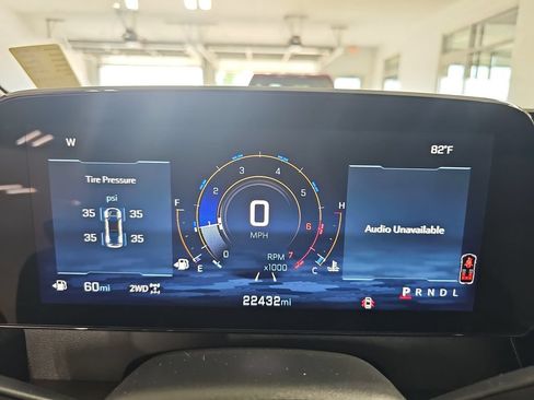 Used 2025 Chevrolet Traverse LT AWD/4WD image 28