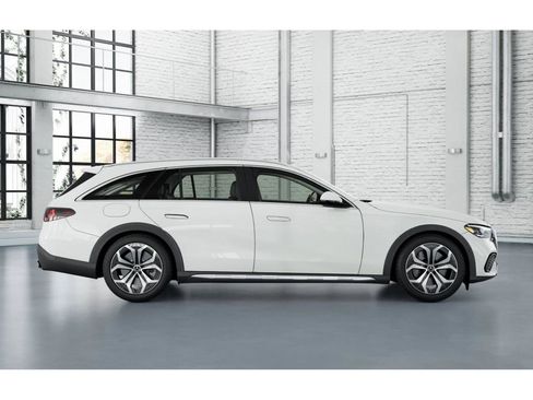 New 2025 Mercedes-Benz E 450 4MATIC All-Terrain Wagon image 16