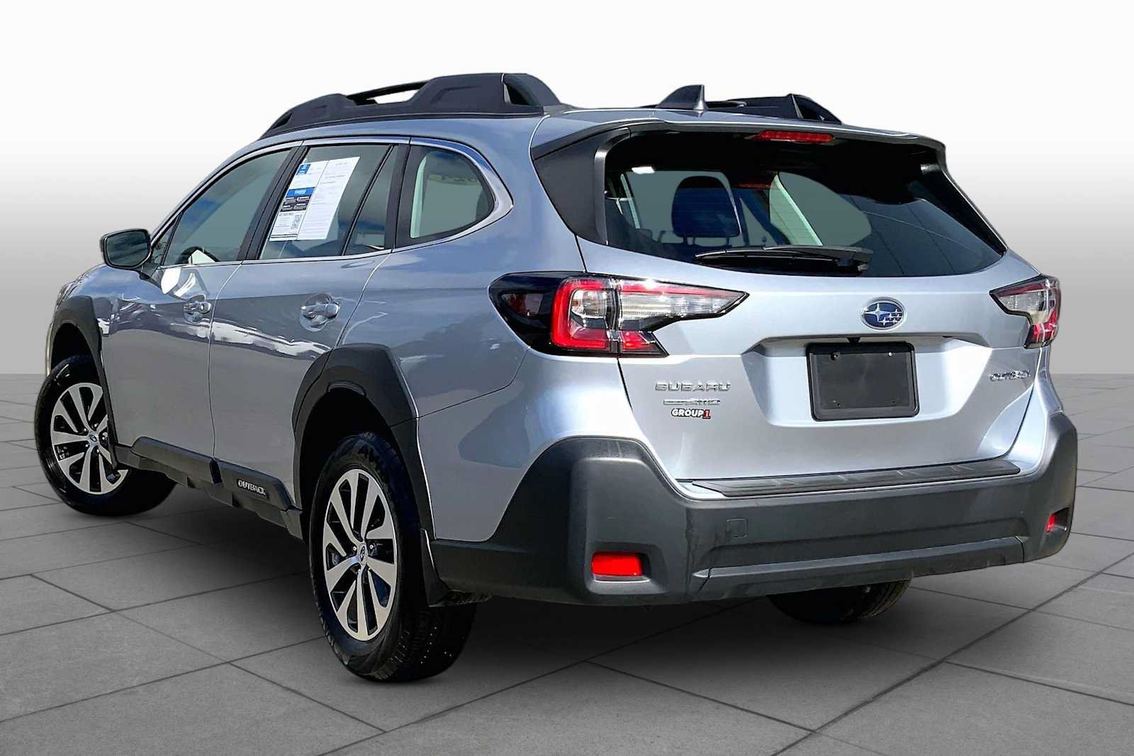 Used 2024 Subaru Outback AWD/4WD image 12
