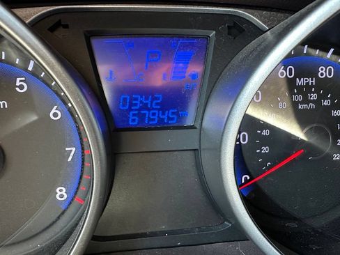 Used 2012 Hyundai Tucson GLS FWD image 11