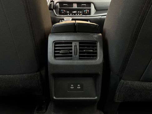 Used 2025 Nissan Rogue SV FWD image 13