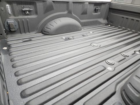 Used 2022 Ford F350 Lariat image 5