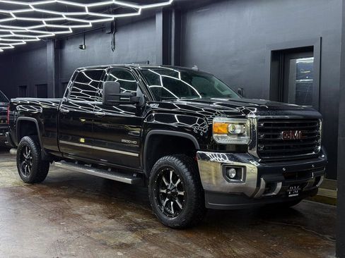 Used 2015 GMC Sierra 2500 SLT w/ Duramax Plus Package image 11