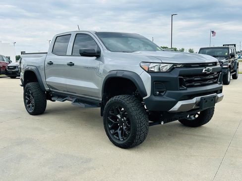 Used 2023 Chevrolet Colorado Trail Boss w/ Advanced Trailering Package AWD/4WD image 2