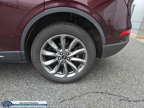 Used 2021 Lincoln Corsair AWD w/ Premium Package image 7