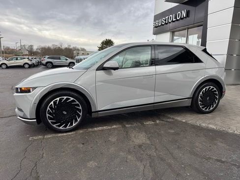 Used 2024 Hyundai Ioniq 5 Limited image 8