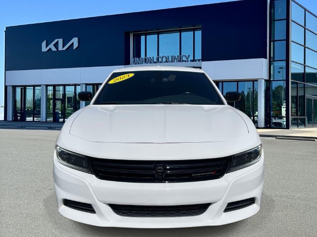 Used 2023 Dodge Charger SXT RWD image 2