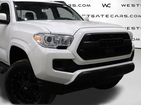 Used 2022 Toyota Tacoma SR image 42